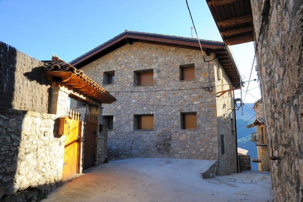 Apartaments Cal Climent Fornols ภายนอก รูปภาพ